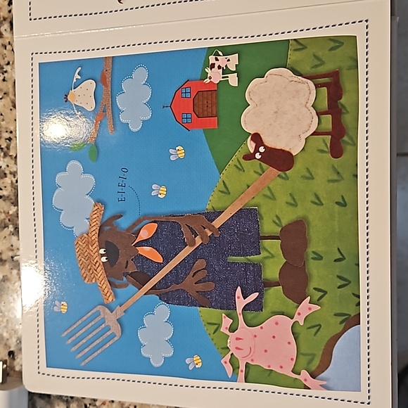 Childrens Nursery Rhymes with CD - Picture 3 of 7